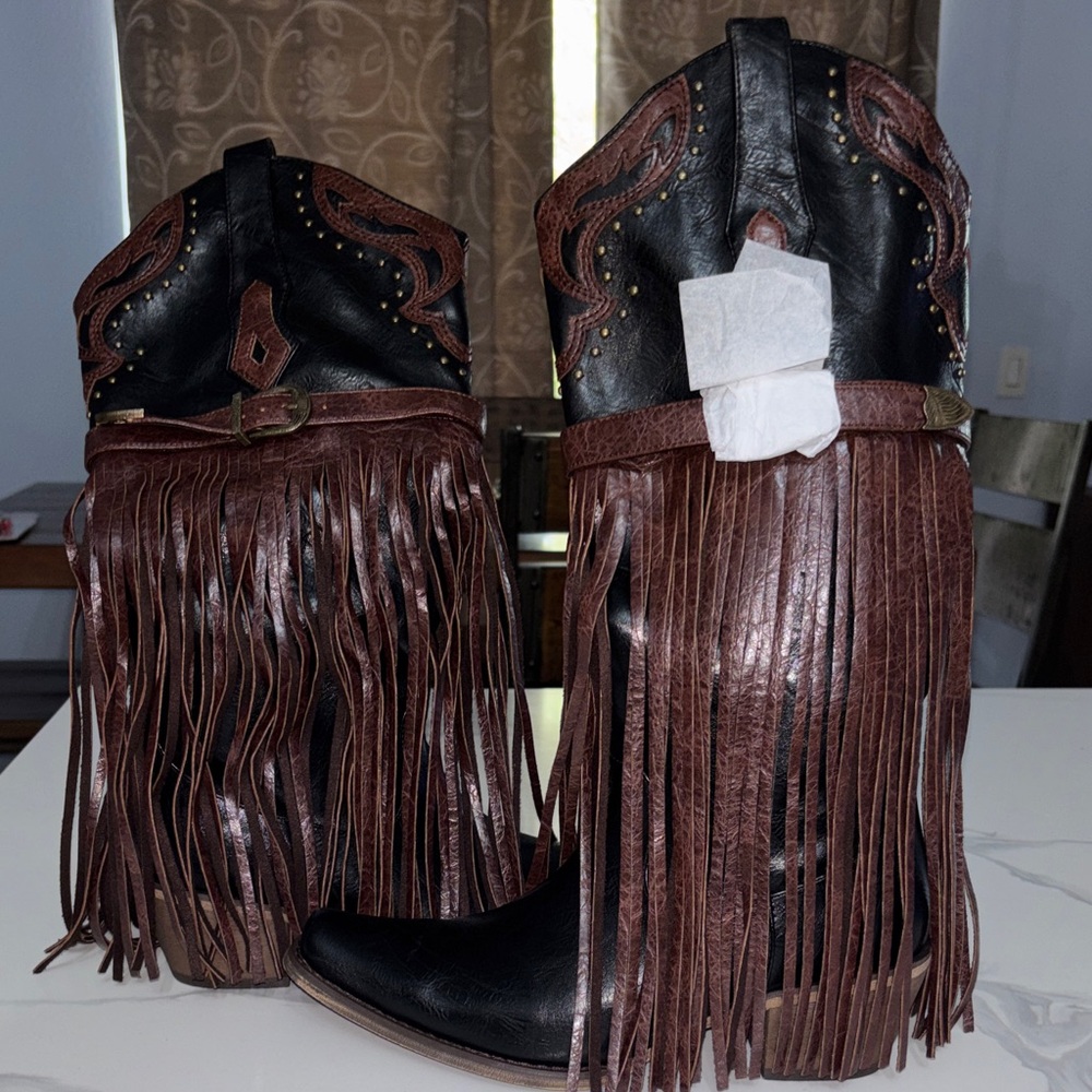 Black Leather Fringe Western Boots with Brown Accents